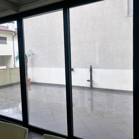Апартаменты 3 Bedroom Flat Aguiar Вила-Пока-ди-Агиар