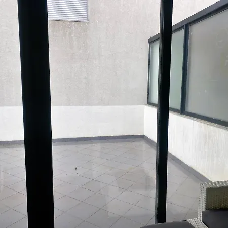 3 Bedroom Flat Aguiar Апартаменты