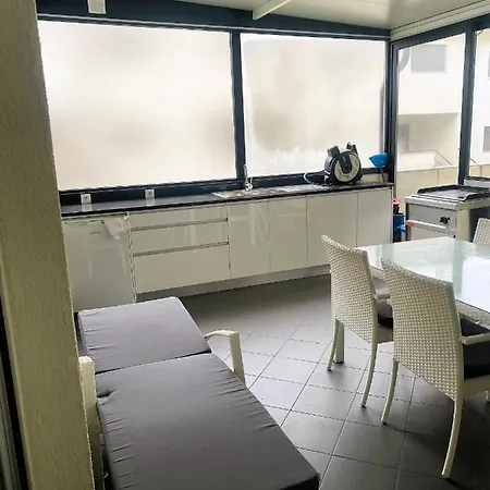 Апартаменты 3 Bedroom Flat Aguiar *