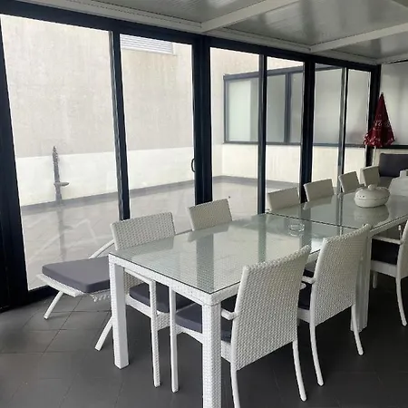 3 Bedroom Flat Aguiar * Вила-Пока-ди-Агиар