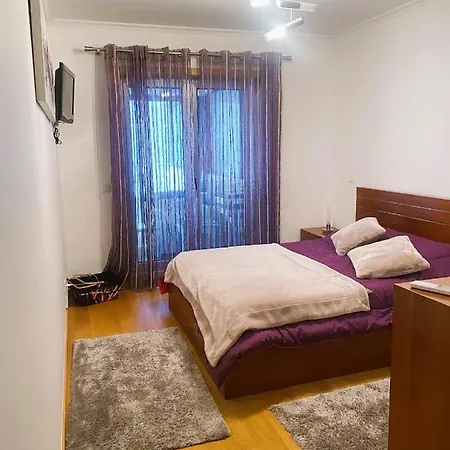Апартаменты 3 Bedroom Flat Aguiar