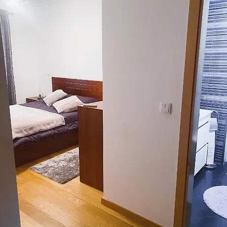 Апартаменты 3 Bedroom Flat Aguiar *