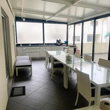 3 Bedroom Flat Aguiar Апартаменты