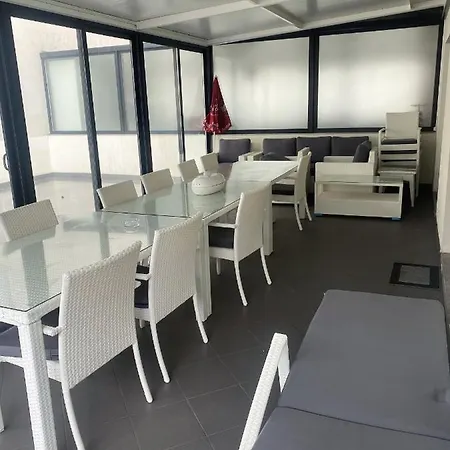 3 Bedroom Flat Aguiar